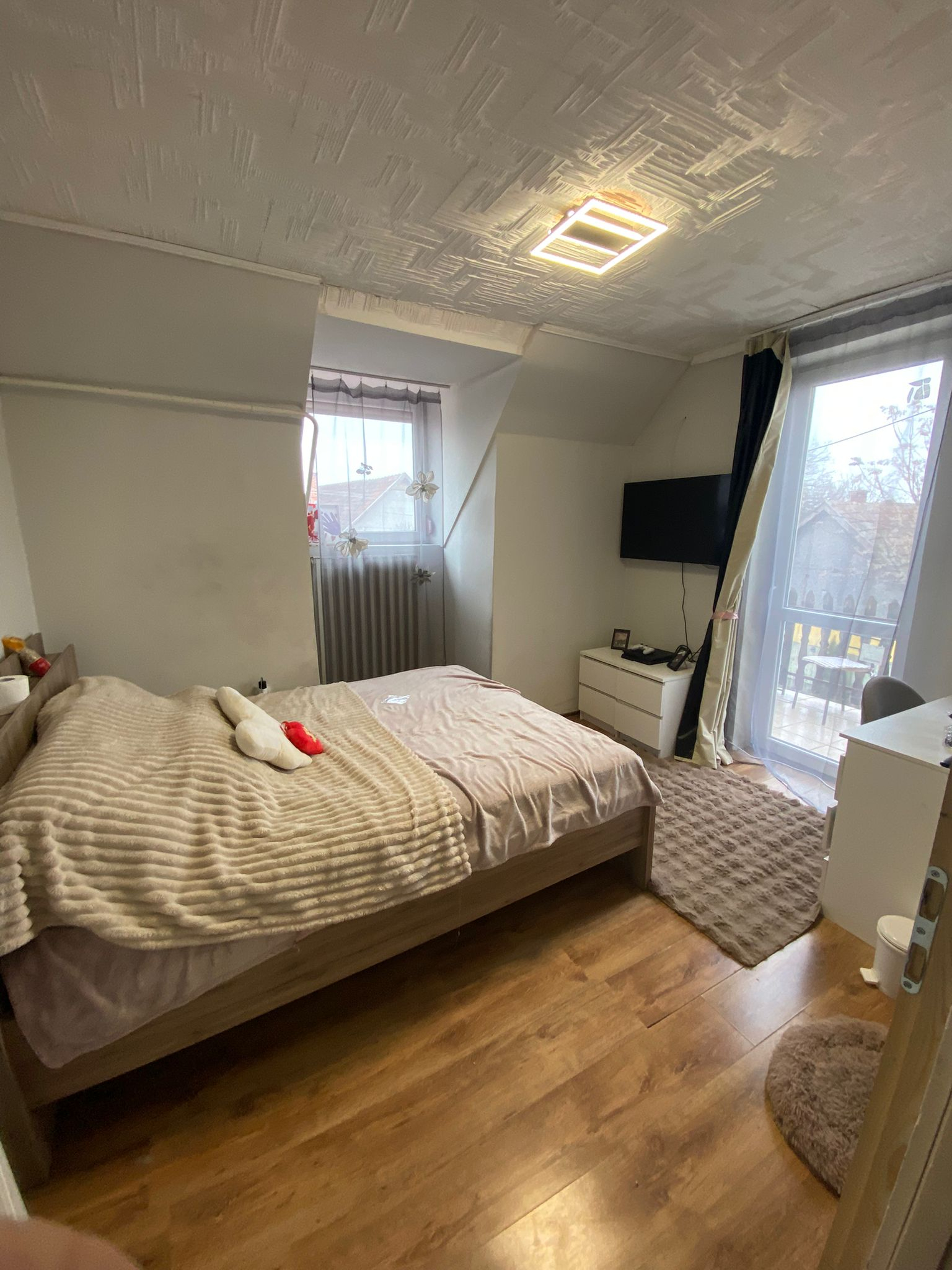 đĄ EladĂł felĂșjĂtott emeletes csalĂĄdi hĂĄz â JĂĄnoshalma