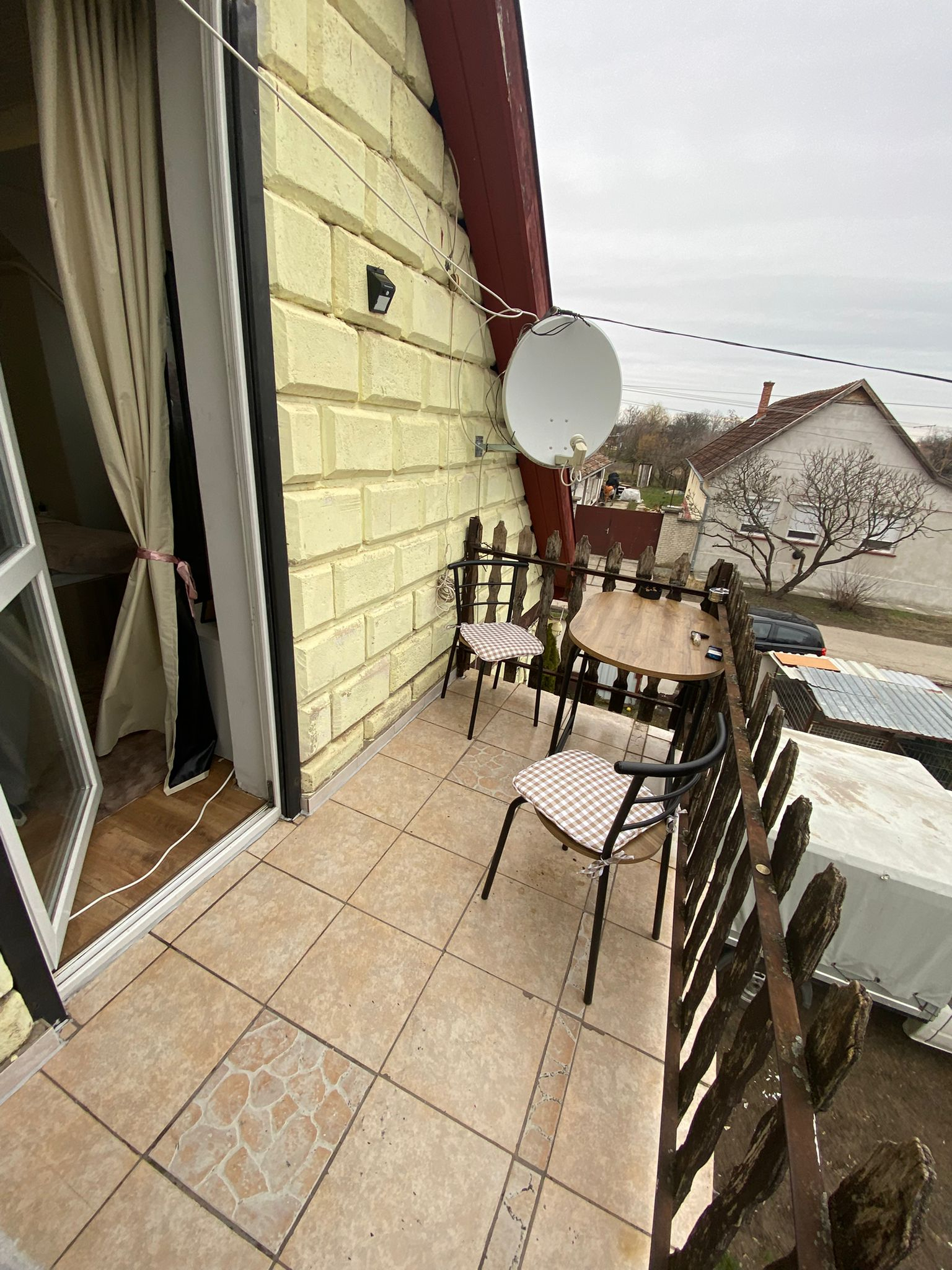 đĄ EladĂł felĂșjĂtott emeletes csalĂĄdi hĂĄz â JĂĄnoshalma - Image 17