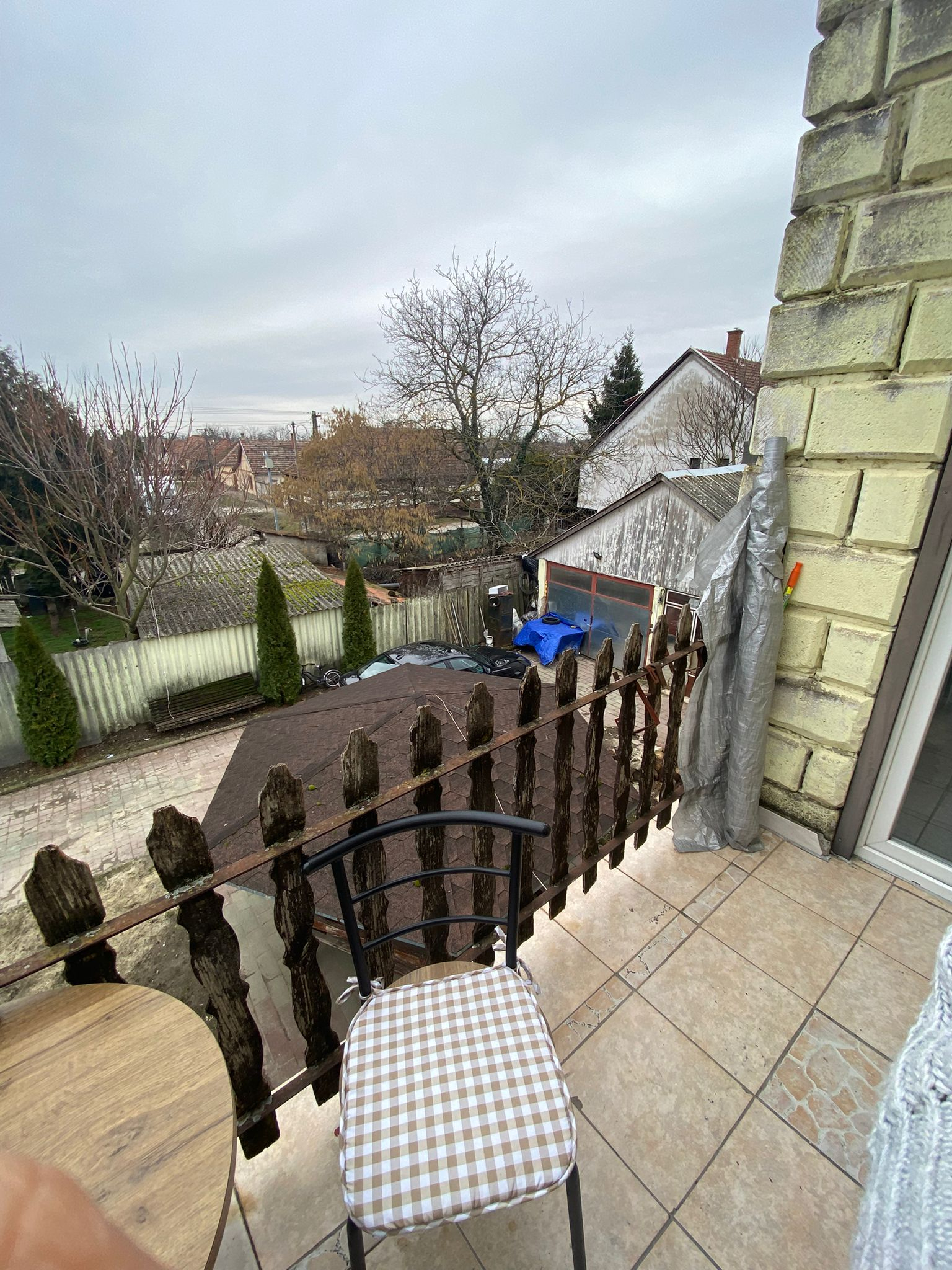 đĄ EladĂł felĂșjĂtott emeletes csalĂĄdi hĂĄz â JĂĄnoshalma - Image 18